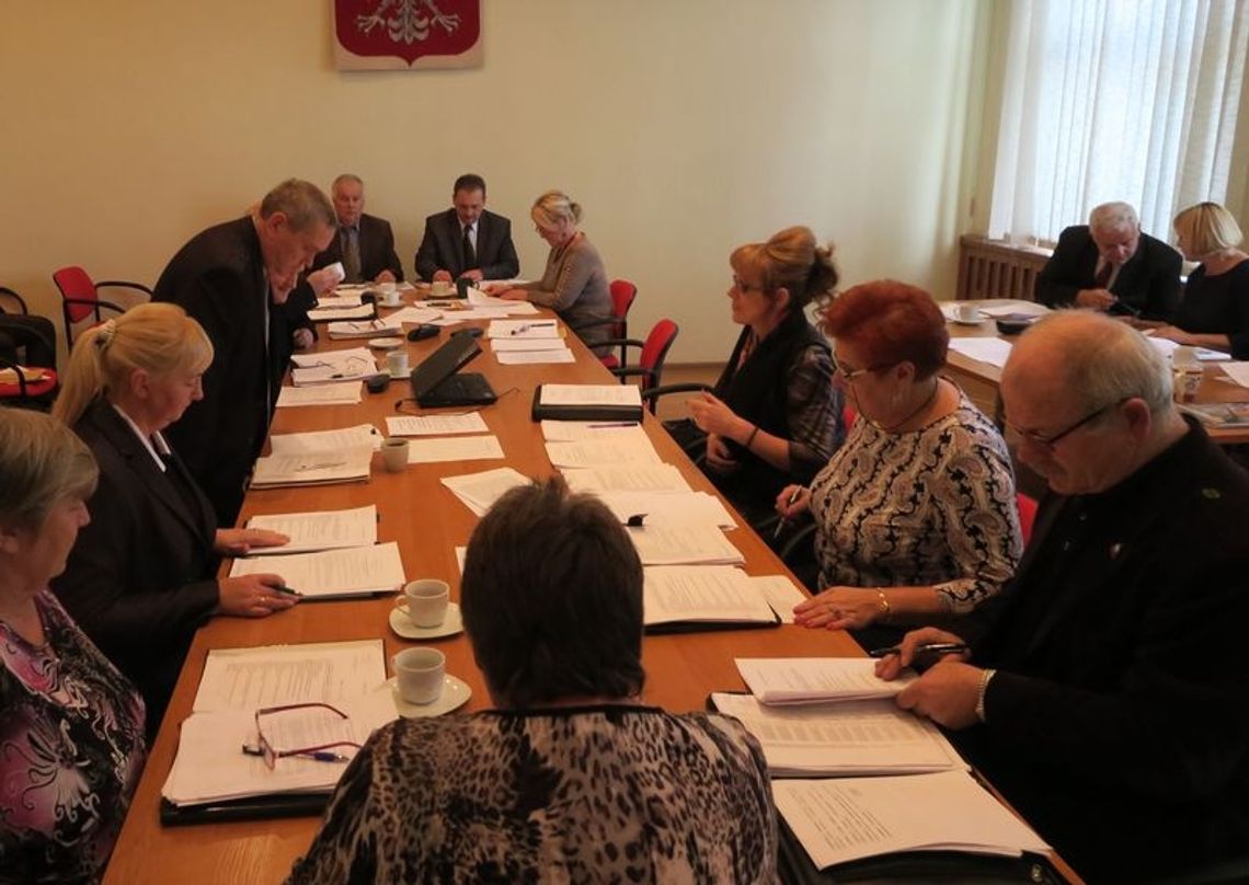 Rozmawiają o pieniądzach Rozmawiają o pieniądzach