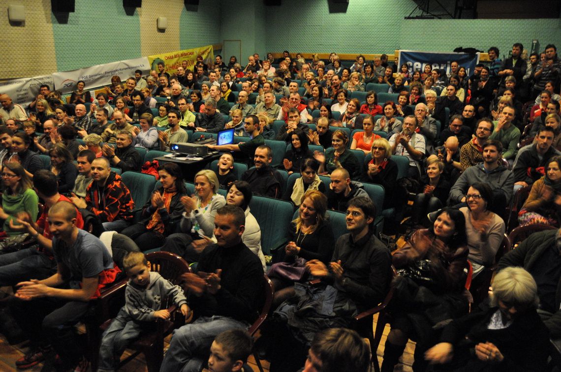 Ruszyła sprzedaż biletów jednodniowych na Włóczykija, wycieczki oraz wszystkie koncerty. Ruszyła sprzedaż biletów jednodniowych na Włóczykija, wycieczki oraz wszystkie koncerty.