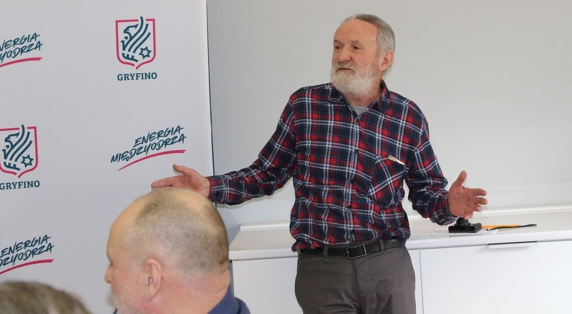 Ryszard Kwapisz krytykuje politykę informacyjną gryfińskich władz Ryszard Kwapisz krytykuje politykę informacyjną gryfińskich władz