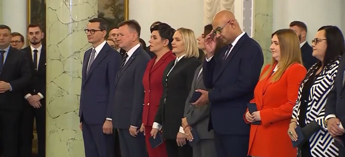 Rząd na chwilę. Za wszystko zapłacimy my, podatnicy