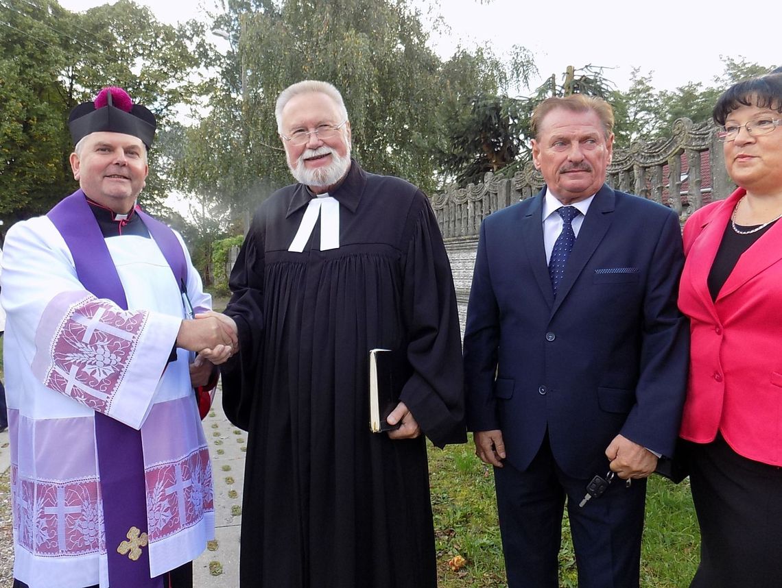 Są jeszcze w pamięci żywych Są jeszcze w pamięci żywych