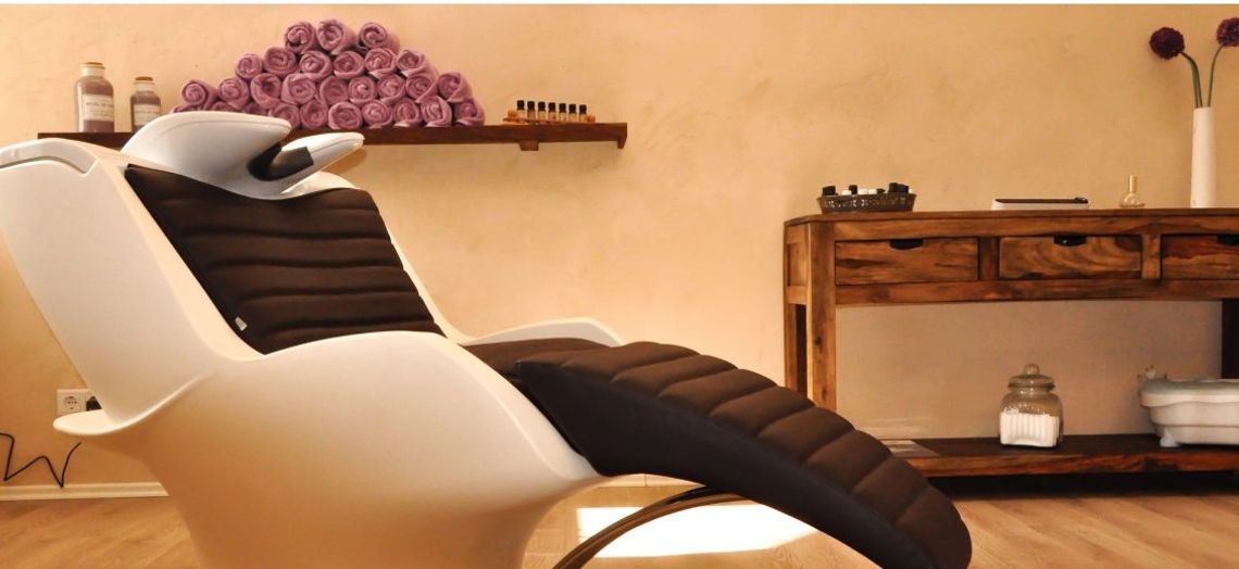 Salony fryzjerskie, kosmetyczne, studia tatuażu Salony fryzjerskie, kosmetyczne, studia tatuażu