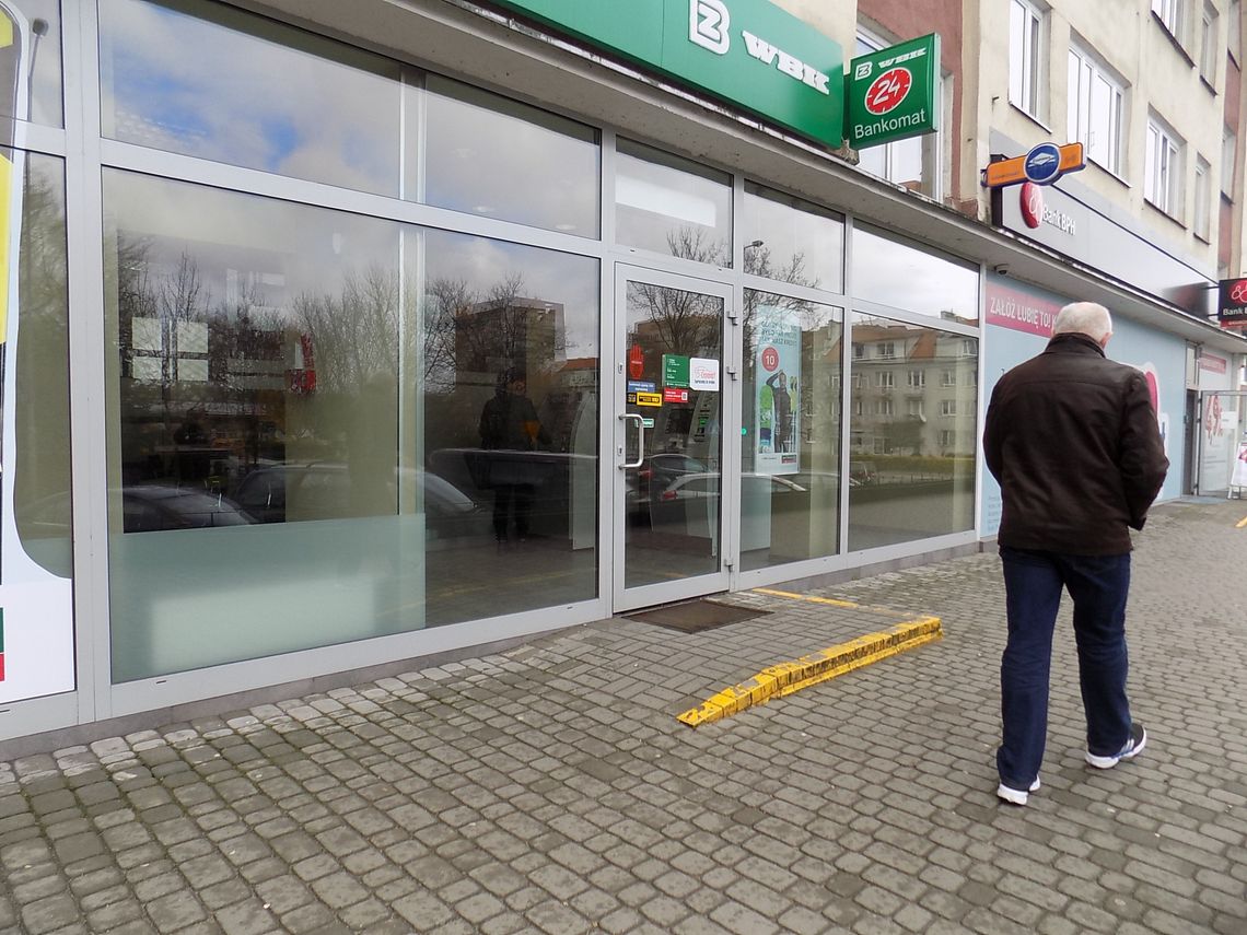 Sam napadł na bank i wpadł Sam napadł na bank i wpadł