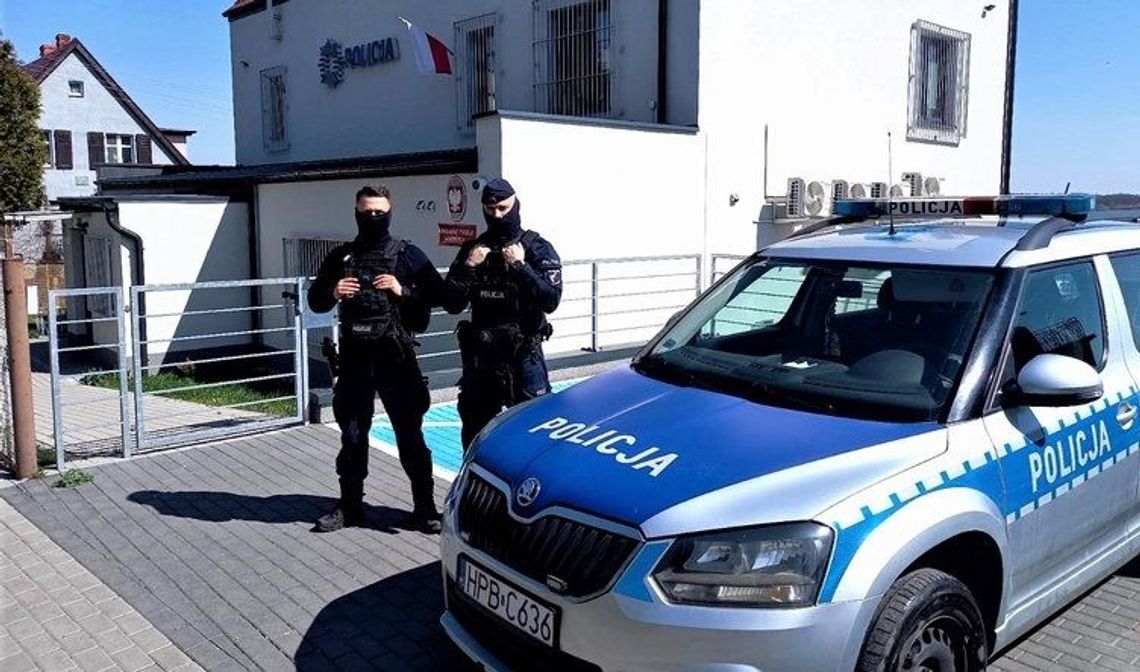 Samobójca podciął sobie żyły. Ratował go policjant