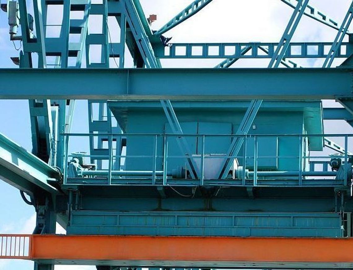 Samobójca skoczył z mostu Samobójca skoczył z mostu