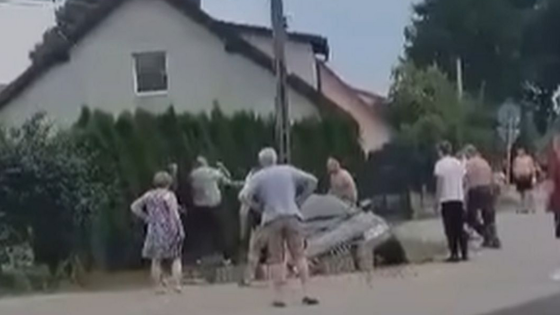 Samosąd na sprawcy wypadku. Nagranie trafiło do sieci [WIDEO]