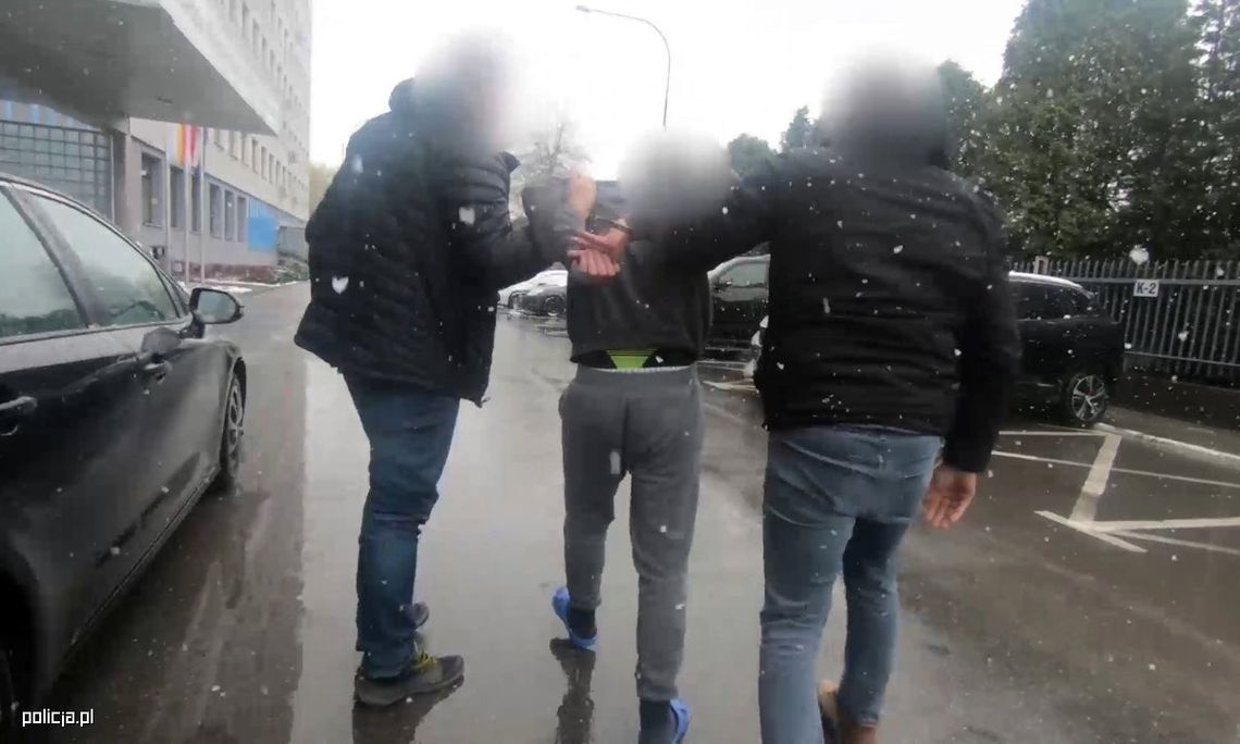 Sceny jak z gangsterskiego filmu. Gruziński napad na konwój z pieniędzmi Sceny jak z gangsterskiego filmu. Gruziński napad na konwój z pieniędzmi