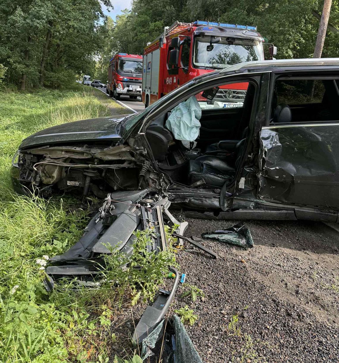 Ściął zakręt i wjechał na pojazd jadący z naprzeciwka
