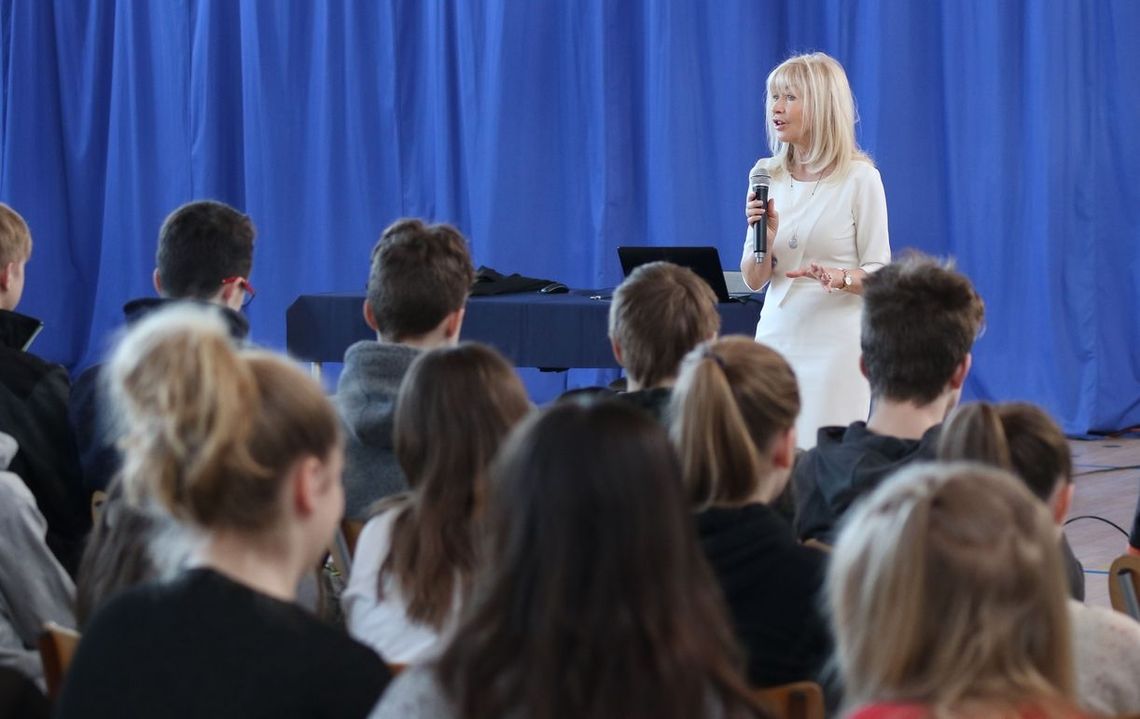 Sędzia Anna Maria Wesołowska tłumaczy Sędzia Anna Maria Wesołowska tłumaczy