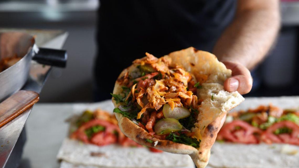 Zamiast ścigać złodzieja, policjanci pojechali na kebaby Zamiast ścigać złodzieja, policjanci pojechali na kebaby