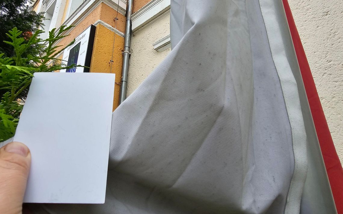 Skandal w powiecie gryfińskim. Brudna gra flagą narodową. Burmistrz woli kamery zamiast szacunku do barw? Skandal w powiecie gryfińskim. Brudna gra flagą narodową. Burmistrz woli kamery zamiast szacunku do barw?