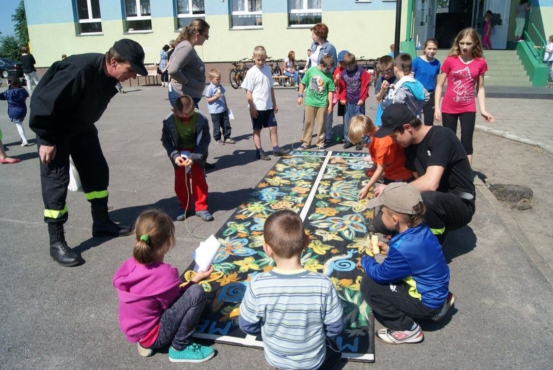 Skąpane w czekoladowej fontannie Skąpane w czekoladowej fontannie
