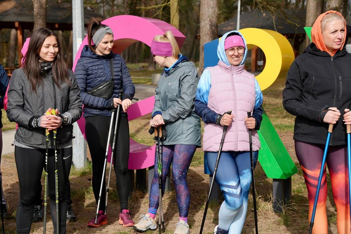 Skarby ukryte w zielonej infrastrukturze: rajd nordic walking połączył sport z ekologią