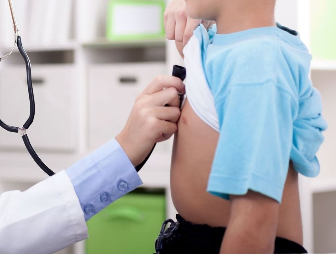 Składali przysięgę, by ratować ludzi, a potraktowali nas jak śmieci – skarży się mama dwulatka