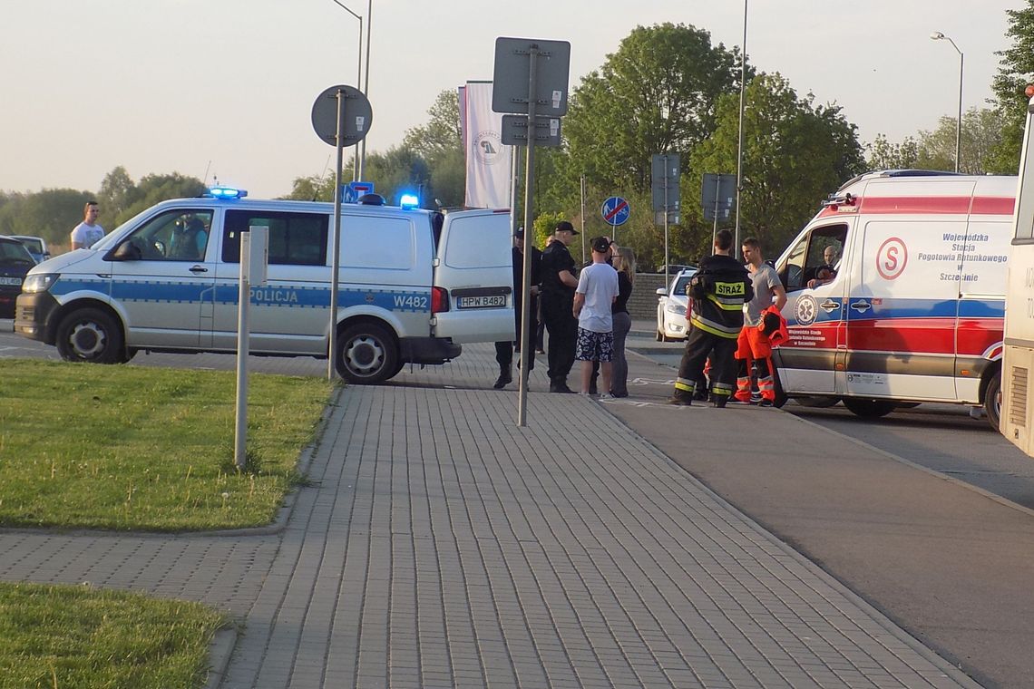 Skoczył z mostu do rzeki Skoczył z mostu do rzeki