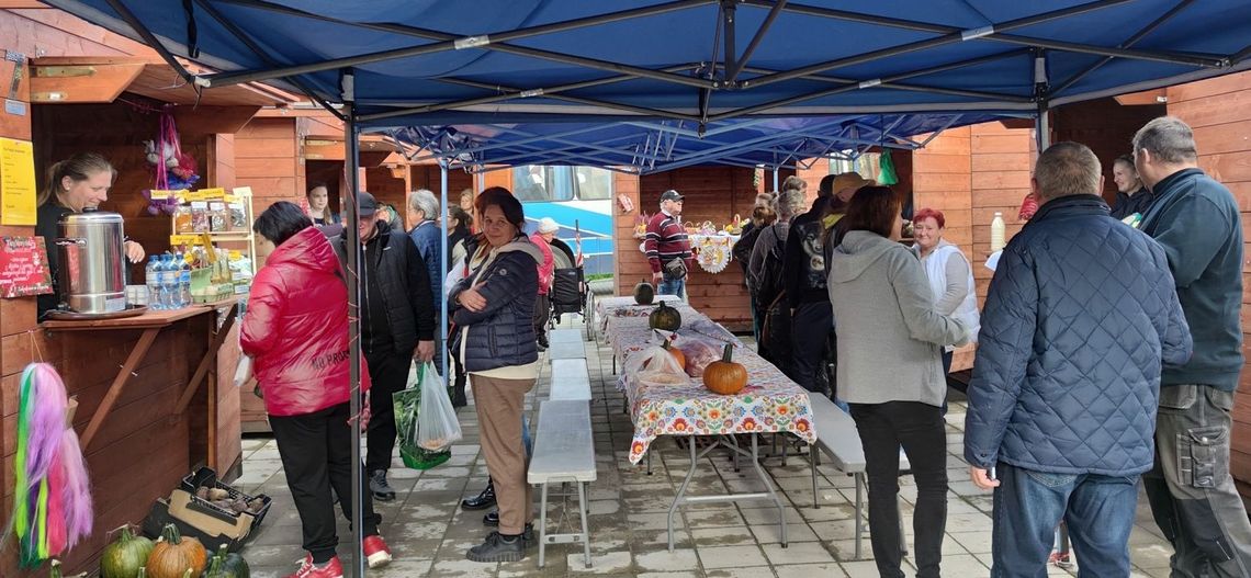 Smacznie, muzycznie, zdrowo i kolorowo na miejskim targowisku