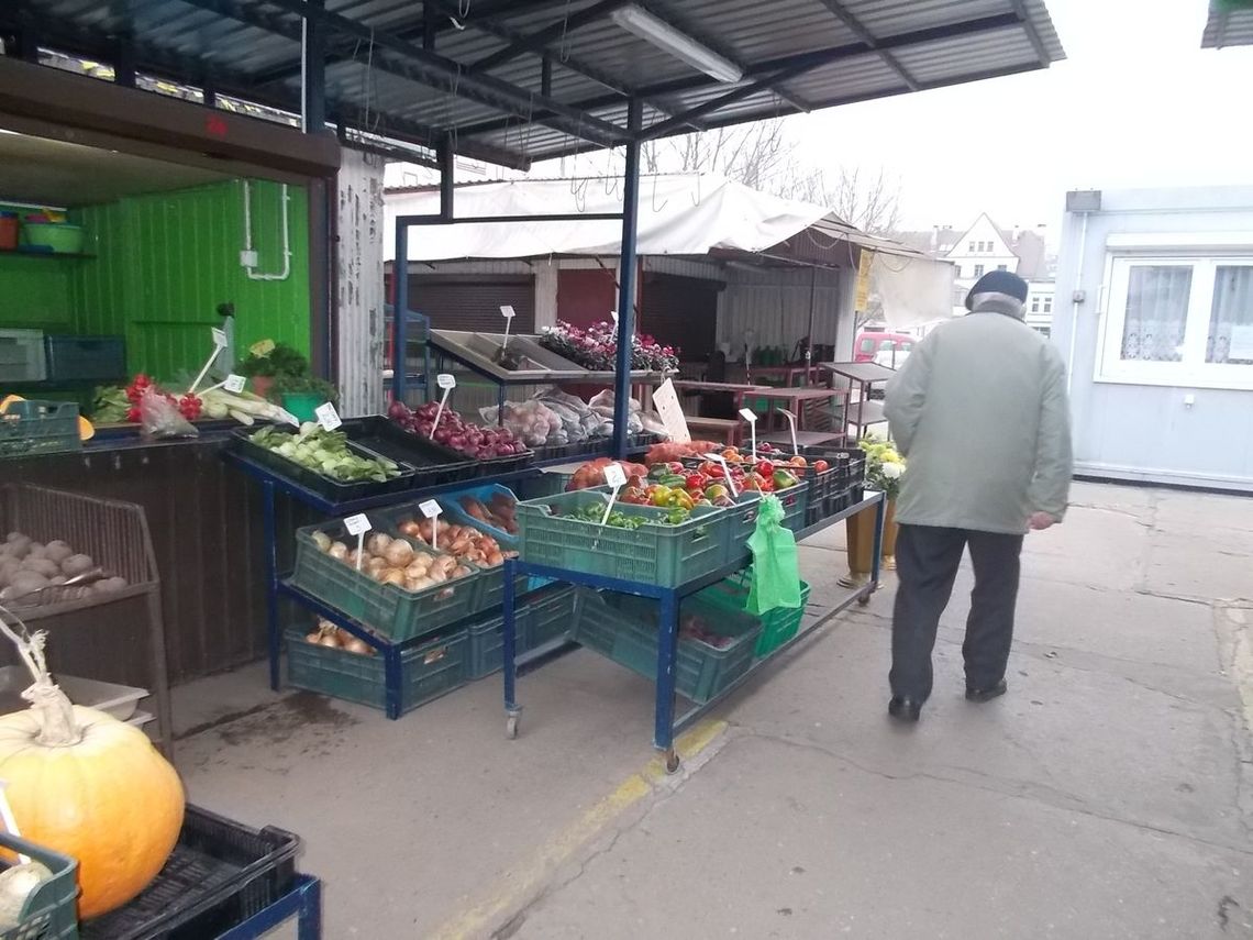 Smętnie na targowisku Smętnie na targowisku