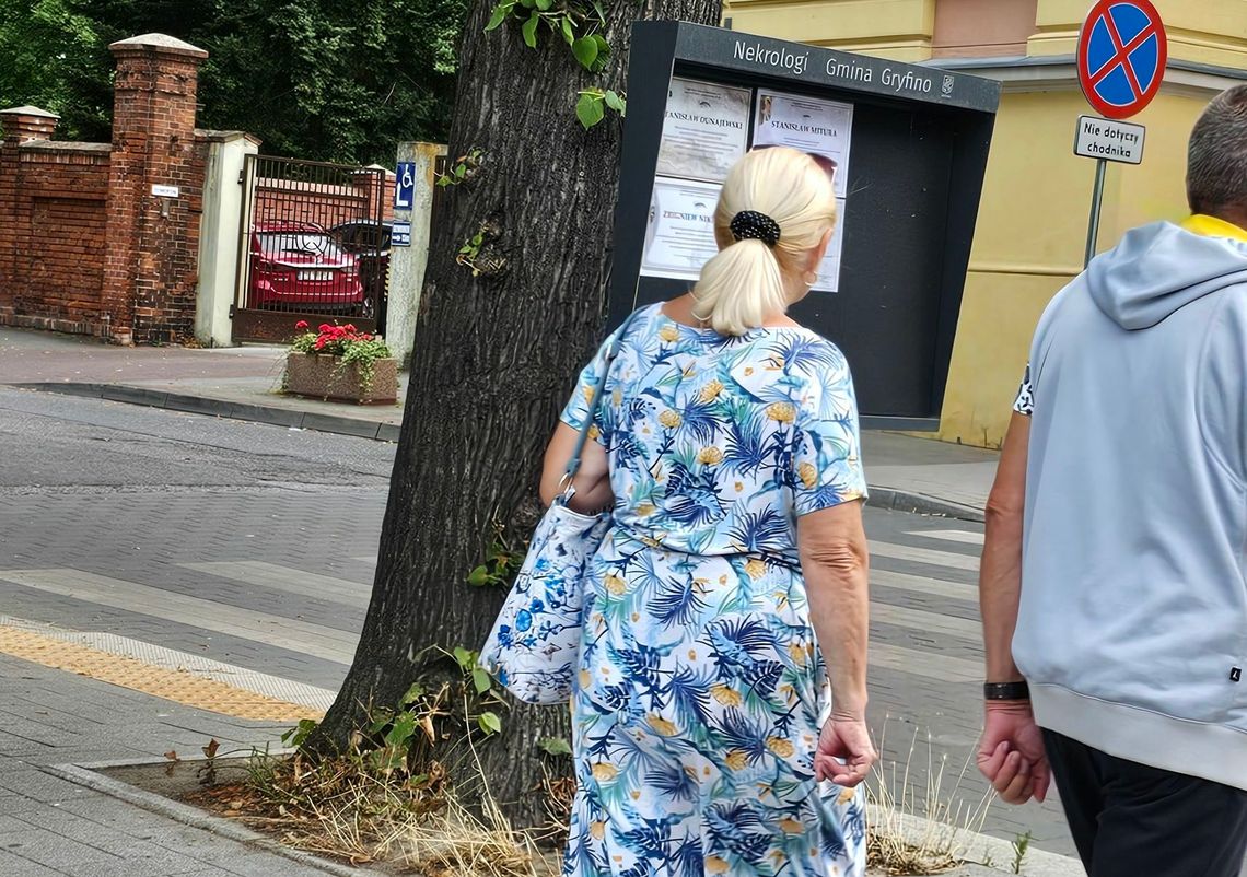 Smutek po stracie kogoś bliskiego to nie tylko wyraz żalu, lecz także miłości, która trwa mimo wszystko