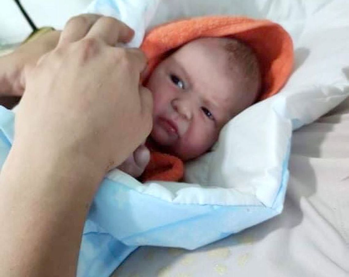 Spieszył się z przyjściem na świat. Witamy małego Jasia!