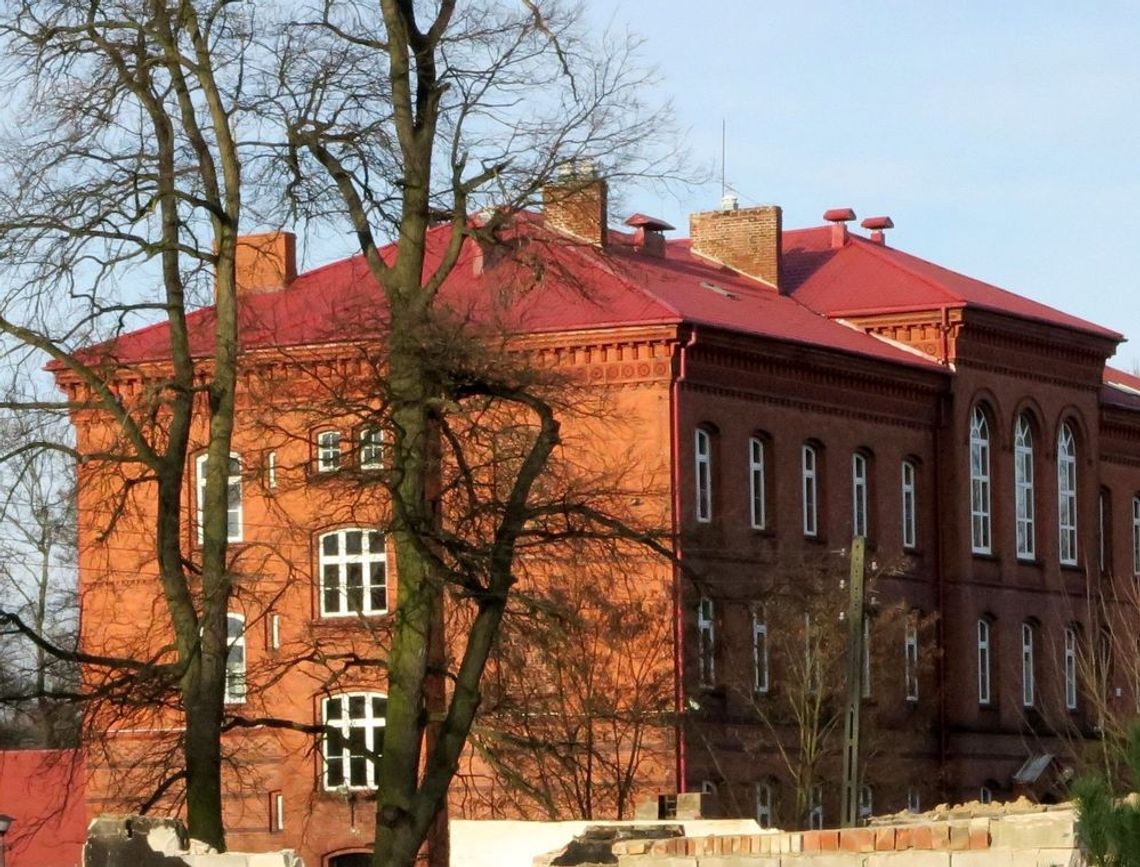 Społeczność szkolna obchodzić będzie 70 lat placówki Społeczność szkolna obchodzić będzie 70 lat placówki