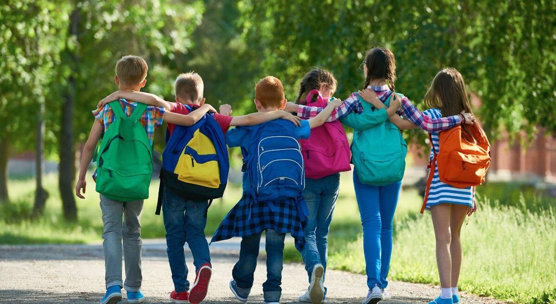 Nadgodziny nauczycieli kością niezgody. Wycieczek szkolnych może nie być
