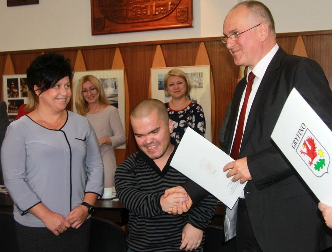 Sportowiec i trenerka nagrodzeni Sportowiec i trenerka nagrodzeni