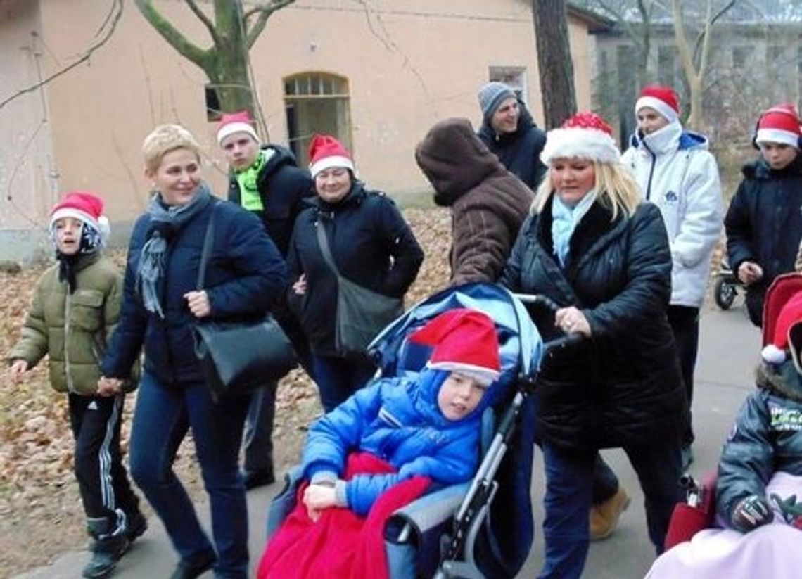 Spotkanie z mikołajem w Krzywym Lesie Spotkanie z mikołajem w Krzywym Lesie