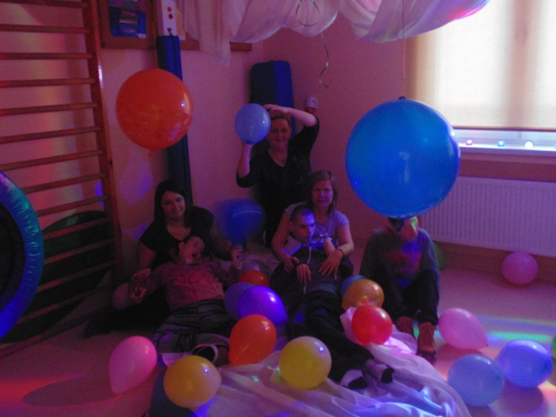 Spotkanie zakończyli słodkim akcentem Spotkanie zakończyli słodkim akcentem