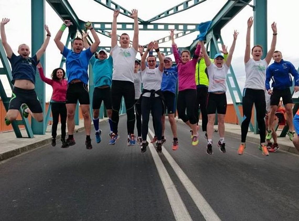 Spotykają się wieczorową porą Spotykają się wieczorową porą