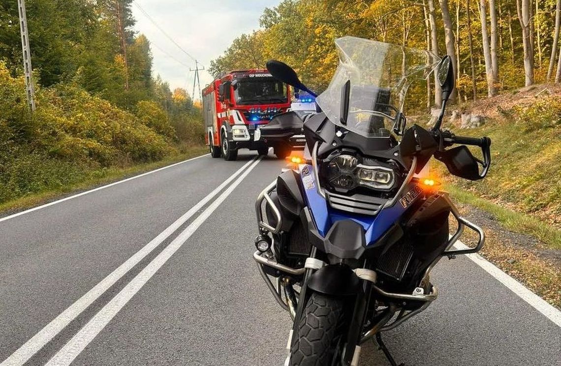 Sprawcą wypadku był motocyklista. Wyleciał jak z katapulty