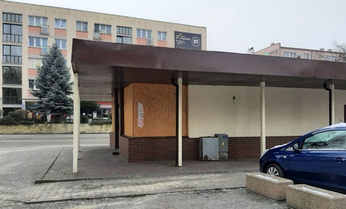 Straszył przez kilka lat. Jest szansa na rozbiórkę pawilonu gastronomicznego przy pl. Barnima I