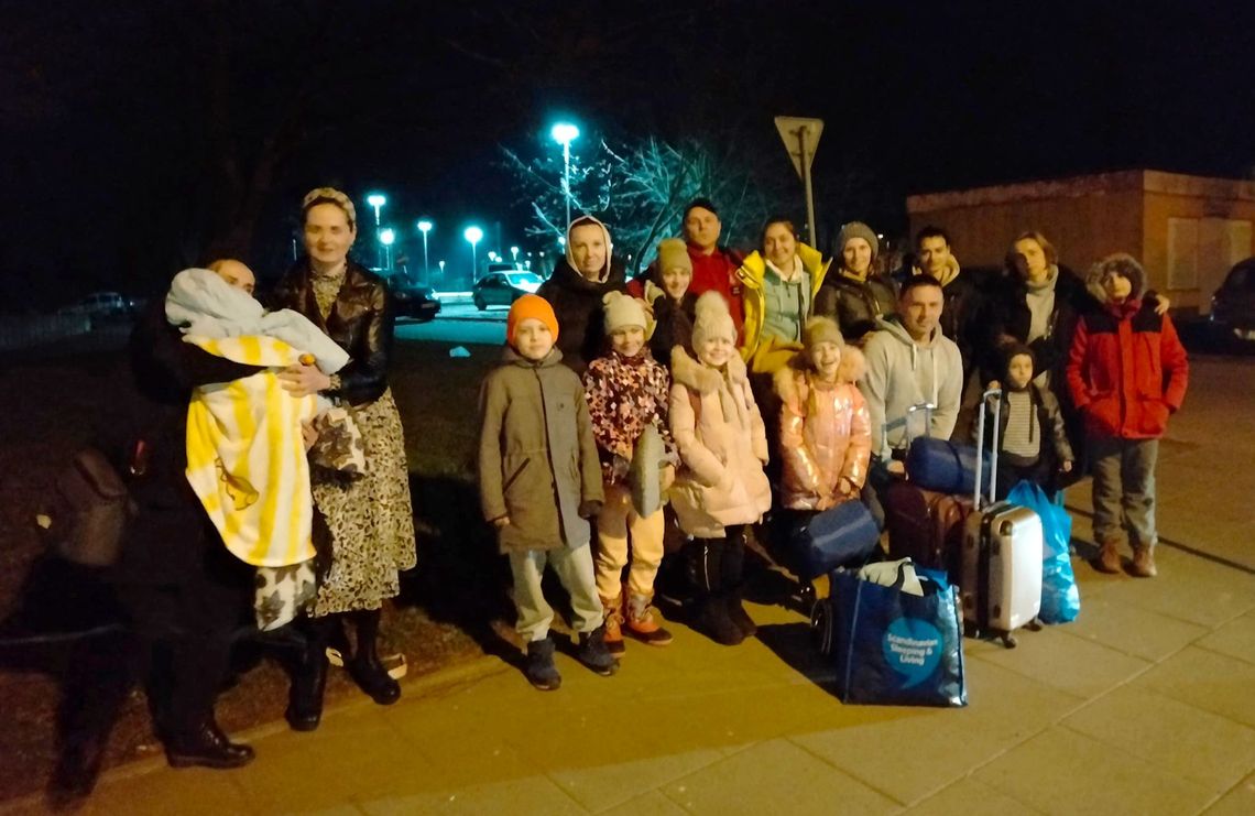 Strażacy zawożą na granicę dary. Przywożą Ukraińców uciekających przed wojną Strażacy zawożą na granicę dary. Przywożą Ukraińców uciekających przed wojną