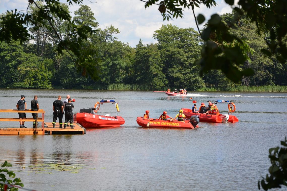 Strażacy zorganizowali pokazy ratownictwa wodnego Strażacy zorganizowali pokazy ratownictwa wodnego