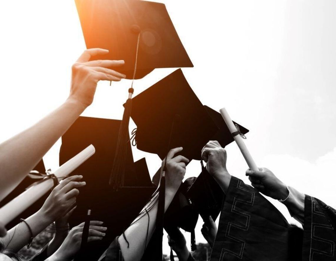 Kryzys na polskich uczelniach. Dlaczego co piąty student nie rozumie czytanego tekstu