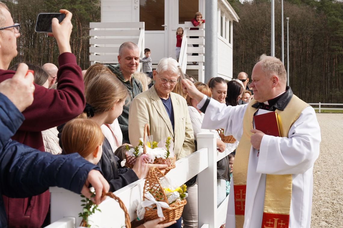 Święcenie pokarmów zorganizują w... stajni