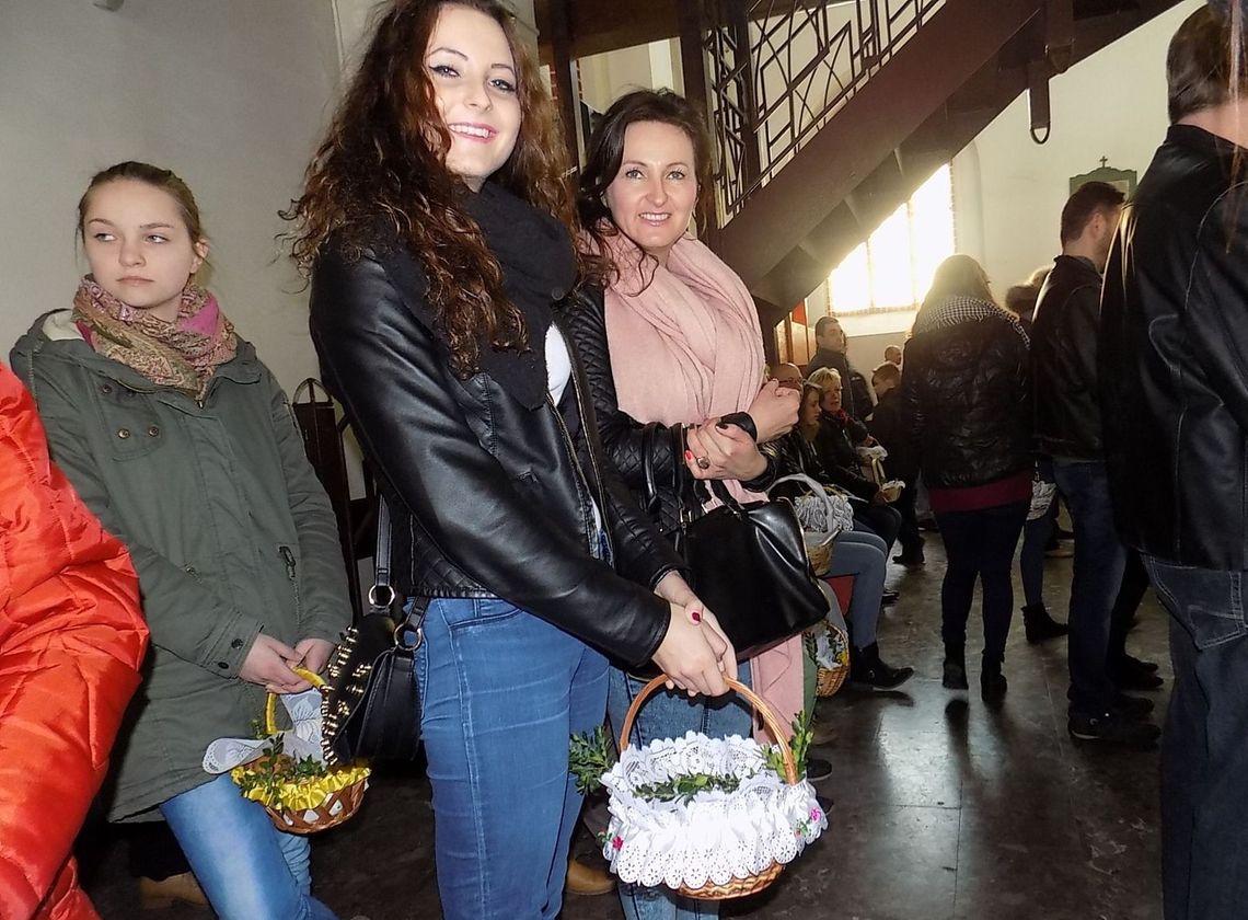 Święconka gotowa na wielkanocne śniadanie Święconka gotowa na wielkanocne śniadanie