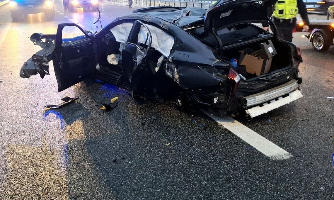 Szklanka na drogach. Nie posypali do granicy