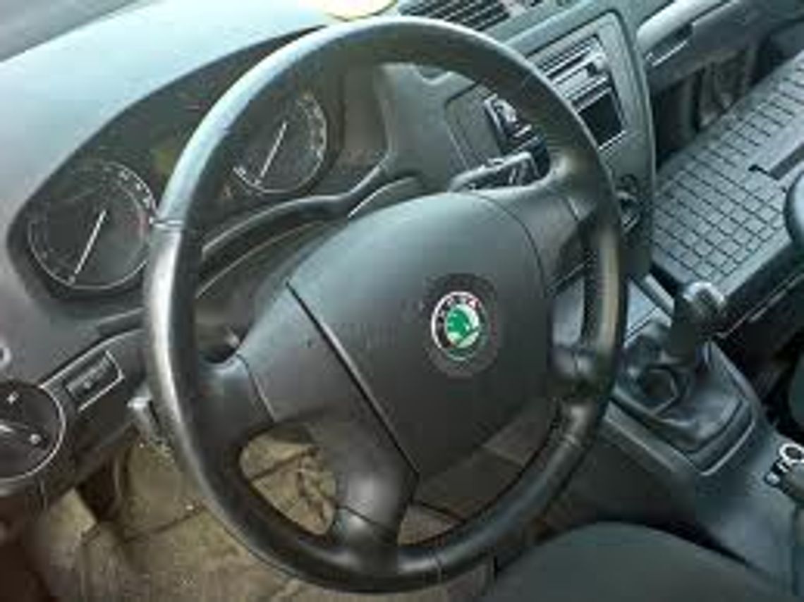 Szkoda w skradzionej skodzie Szkoda w skradzionej skodzie