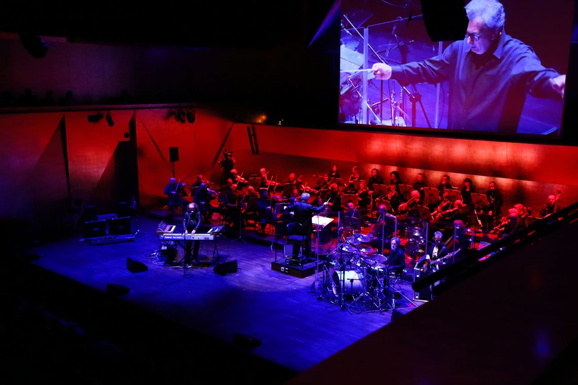 Szuka. Burzy. Buduje. SBB z orkiestrą Szuka. Burzy. Buduje. SBB z orkiestrą