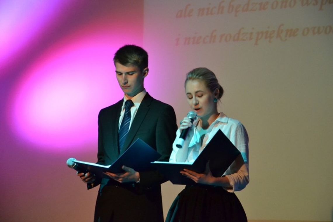 Szykują galę dla najlepszych uczniów Szykują galę dla najlepszych uczniów