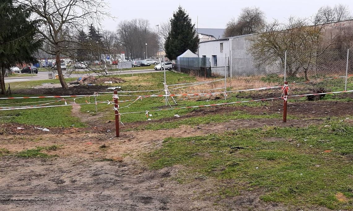 Tajemnica ogrodzonej przestrzeni Tajemnica ogrodzonej przestrzeni