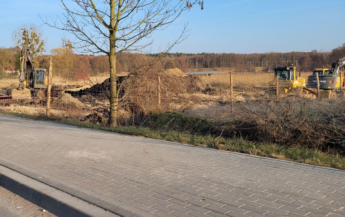 Tajemnicza budowa na południu powiatu. Czy Dino zapomniało o przepisach?