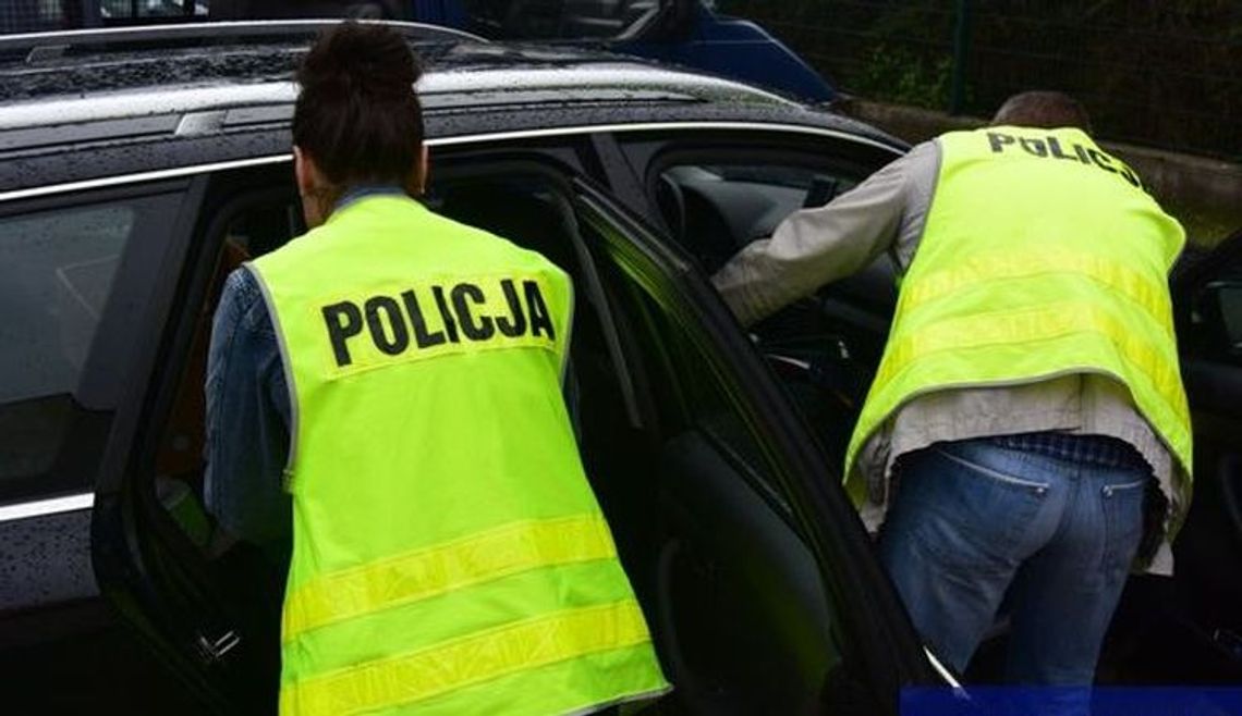 Tak był odurzony, że oczy miał jak złotówki. Ale to nie jedyny jego problem