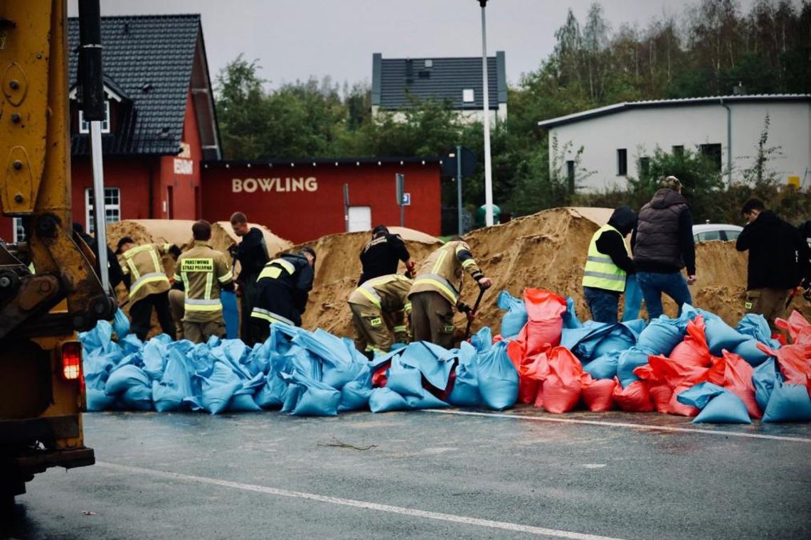 Żerowanie na powodzi. Ceny potrzebnych rzeczy idą gwałtownie w górę Żerowanie na powodzi. Ceny potrzebnych rzeczy idą gwałtownie w górę