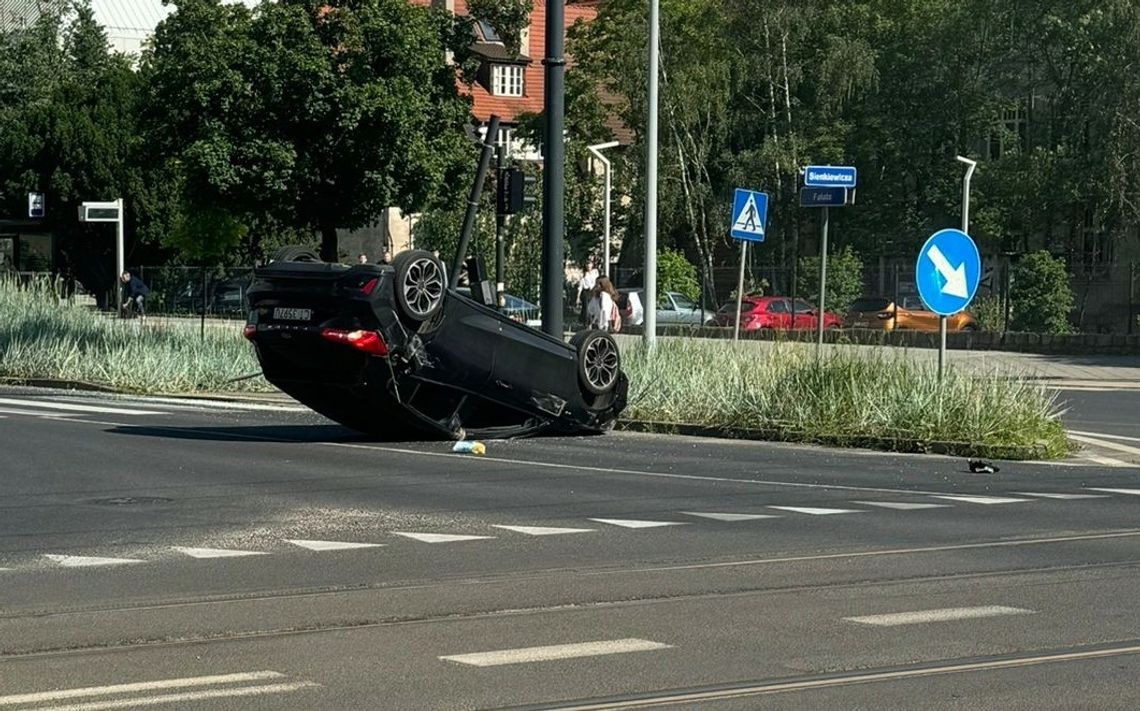 Wystarczyła chwila nieuwagi. Niebezpieczny manewr przyniósł niepożądany skutek