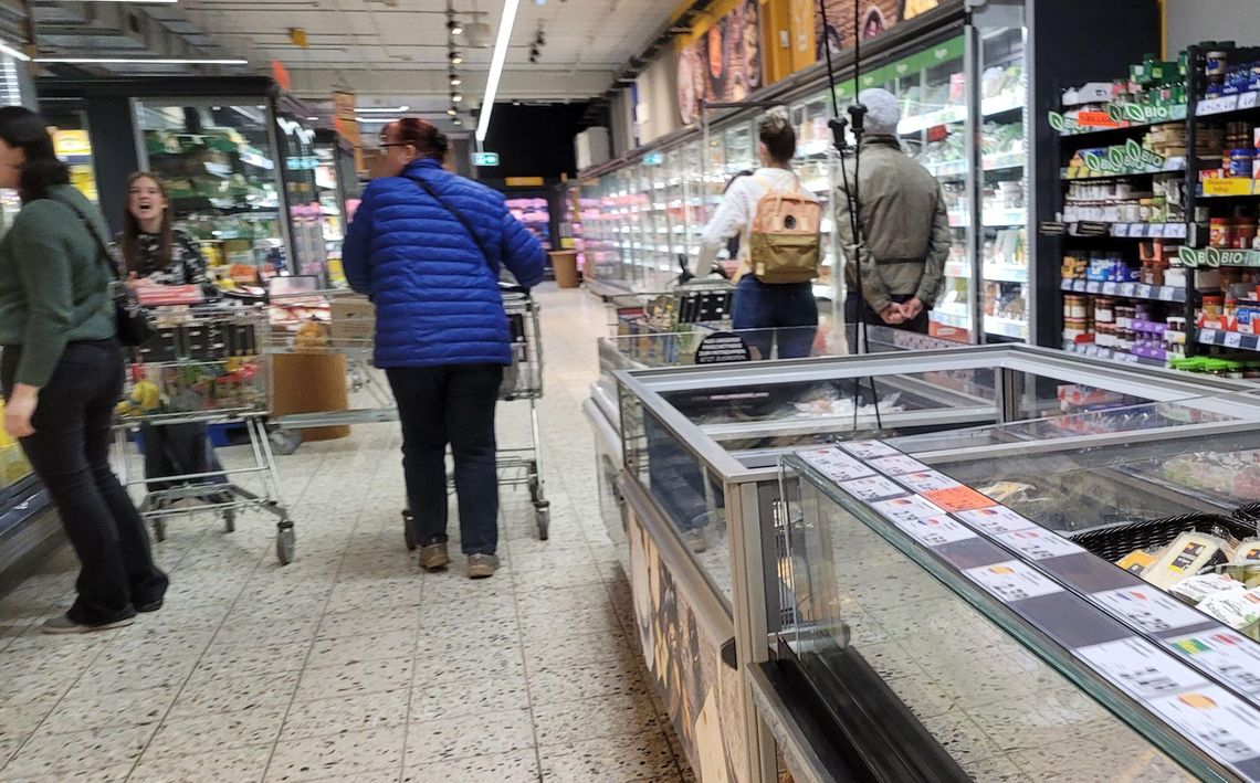 Tej żywności jest najwięcej na sklepowych półkach. Co z flagami kraju pochodzenia świeżej żywności?