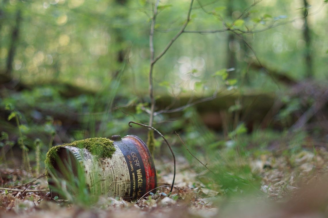 To dlatego tereny zielone toną w śmieciach