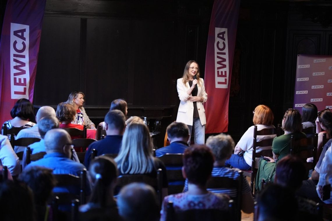 Staże mają być płatne. Kurierzy na etatach