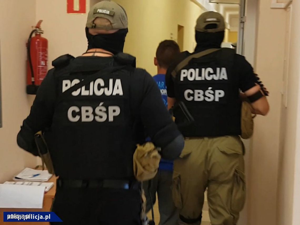 Tomasz S. i Mariusz O. oskarżeni o kierowanie grupą handlującą narkotykami Tomasz S. i Mariusz O. oskarżeni o kierowanie grupą handlującą narkotykami