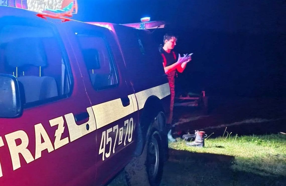 Tragedia nad jeziorem. Nie żyje mężczyzna, utonął podczas nocnej kąpieli Tragedia nad jeziorem. Nie żyje mężczyzna, utonął podczas nocnej kąpieli